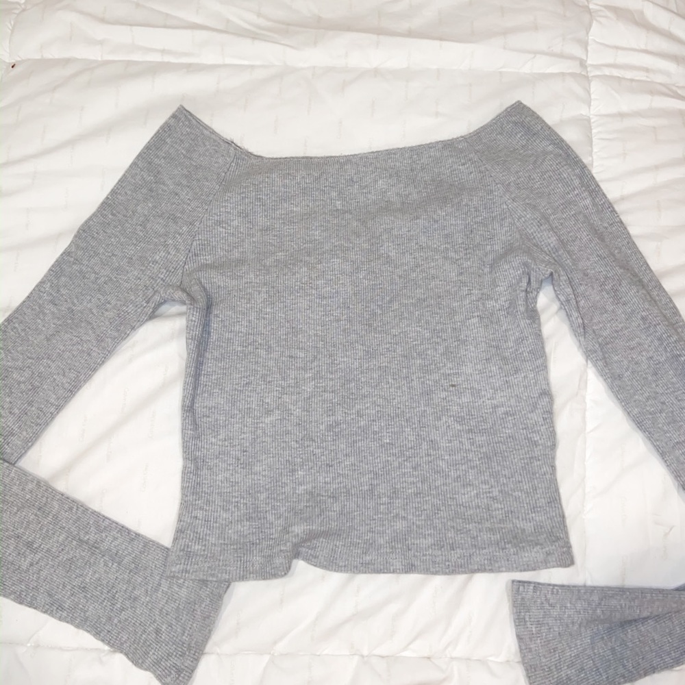 brandy melville off the shoulder top !
